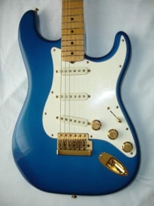 82 Sapphire Blue THE STRAT