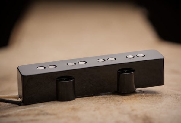 Vintage Jazz Bass pickups