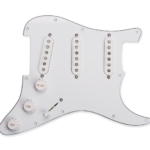 Classic Stratocaster Pickguard 11550 01 W