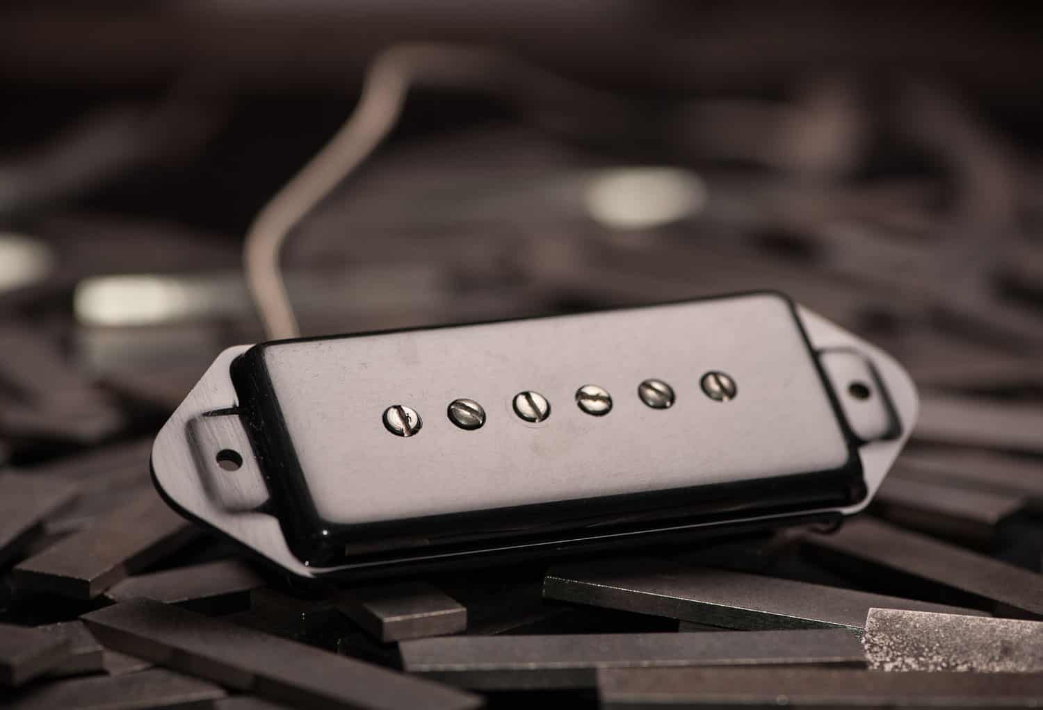 Pickup Magnets And Tone Youtube Guitar Pickups Learn Bass Guitar Guitar Tech